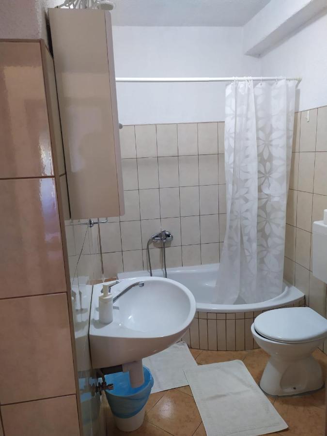 Veldic Apartments Tisno Exterior foto