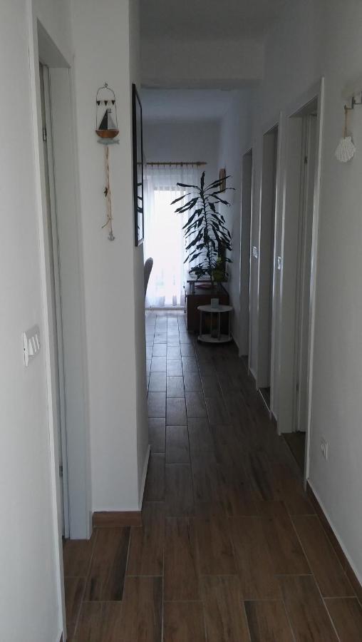 Veldic Apartments Tisno Exterior foto